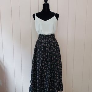 Vintage Pleated Skirt w/ Flowers